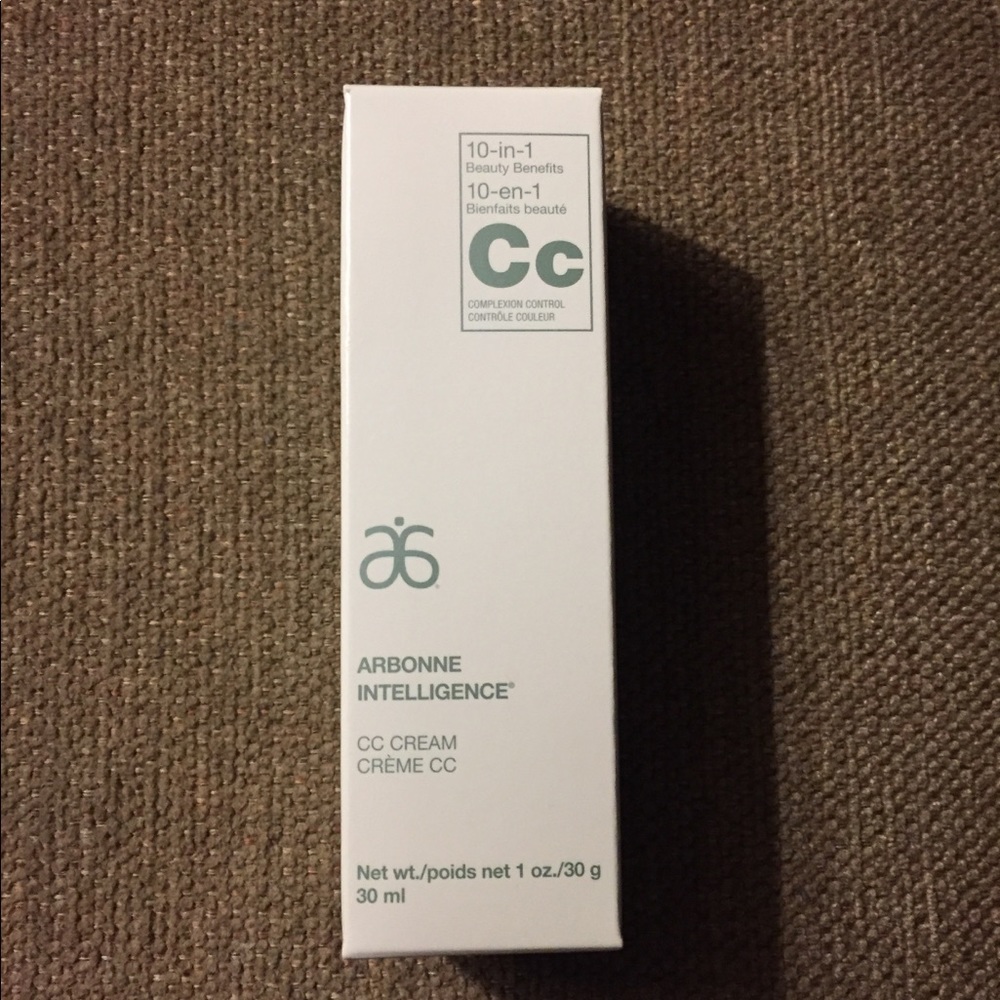 Arbonne Intelligence CC cream Fair
